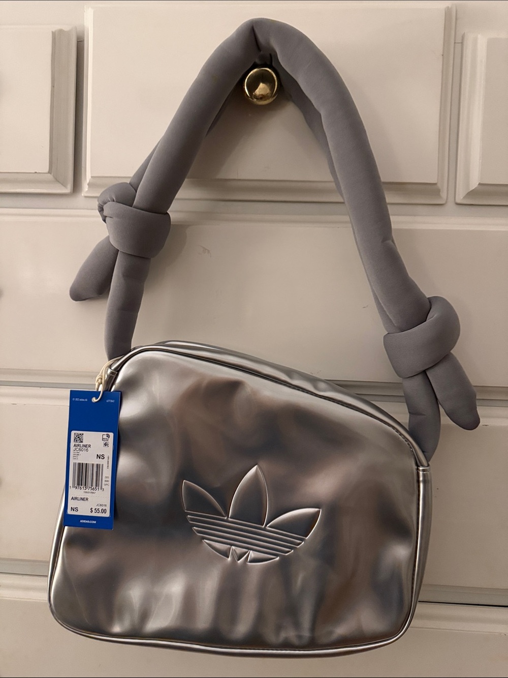 adidas Originals Airline bag in silver metallic - Picture 3 of 5